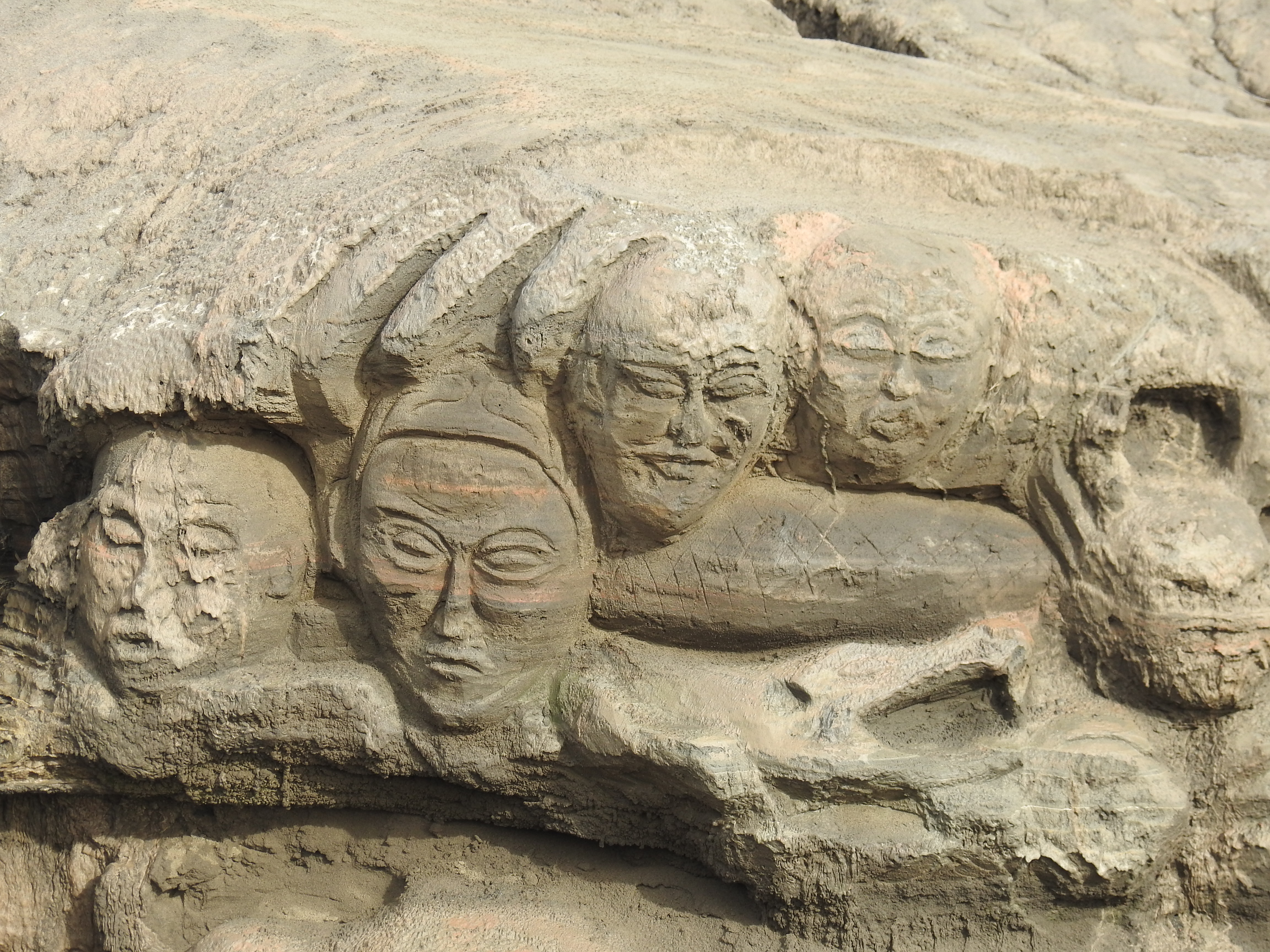 Java mud carving2-1.jpg